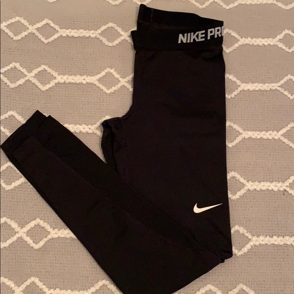 Women’s small Nike Pro pants $25 each! - Picture 2 of 7